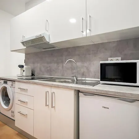 Modern In Near Sea Beach Daire
